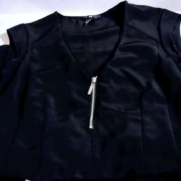 VINTAGE BLACK FLOUNCE PLEATED FESTIVE PARTY DRESS WOMEN'S SIZE 6 - Picture 5 of 9